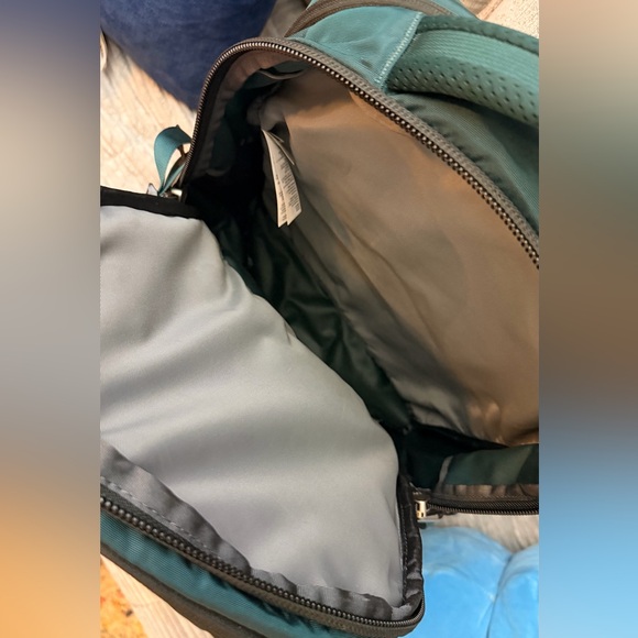 THE NORTH FACE RECON BACKPACK 30L - Picture 6 of 10